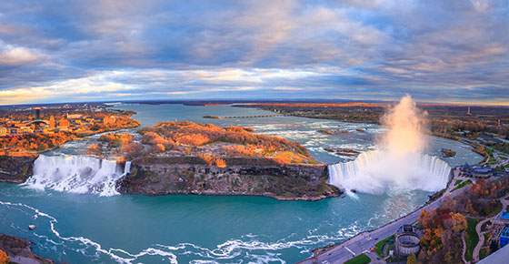 Fall In Niagara Falls: A Perfect Autumn Getaway - Embassy Suites by Hilton Niagara Falls - Fallsview Hotel, Canada